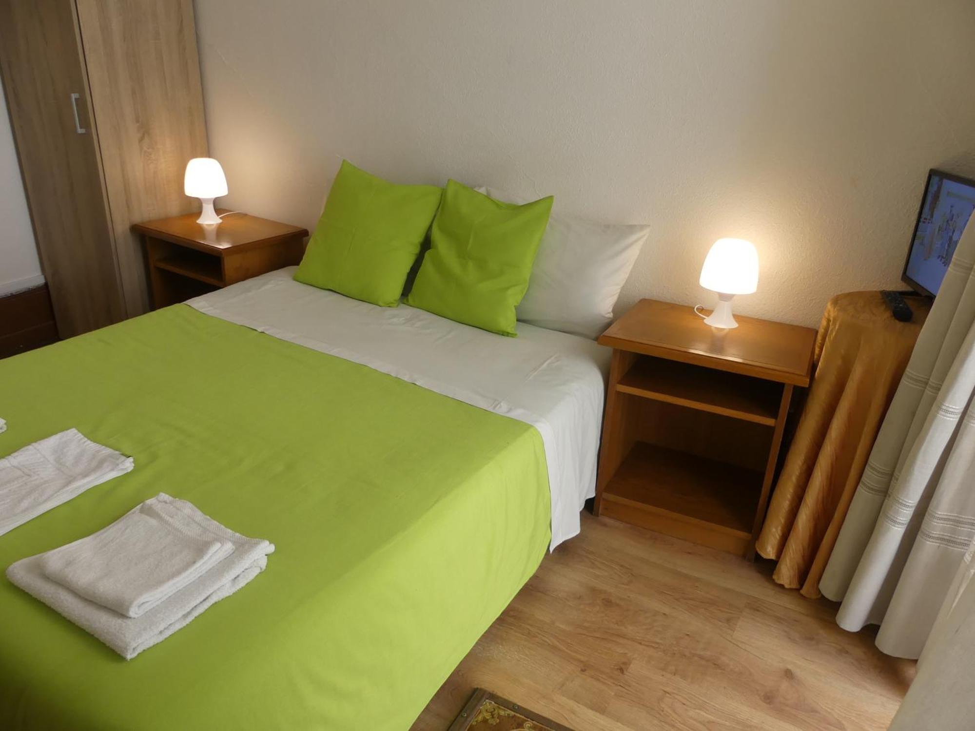 Hotel Pensao Santa Cruz Coimbra Zimmer foto
