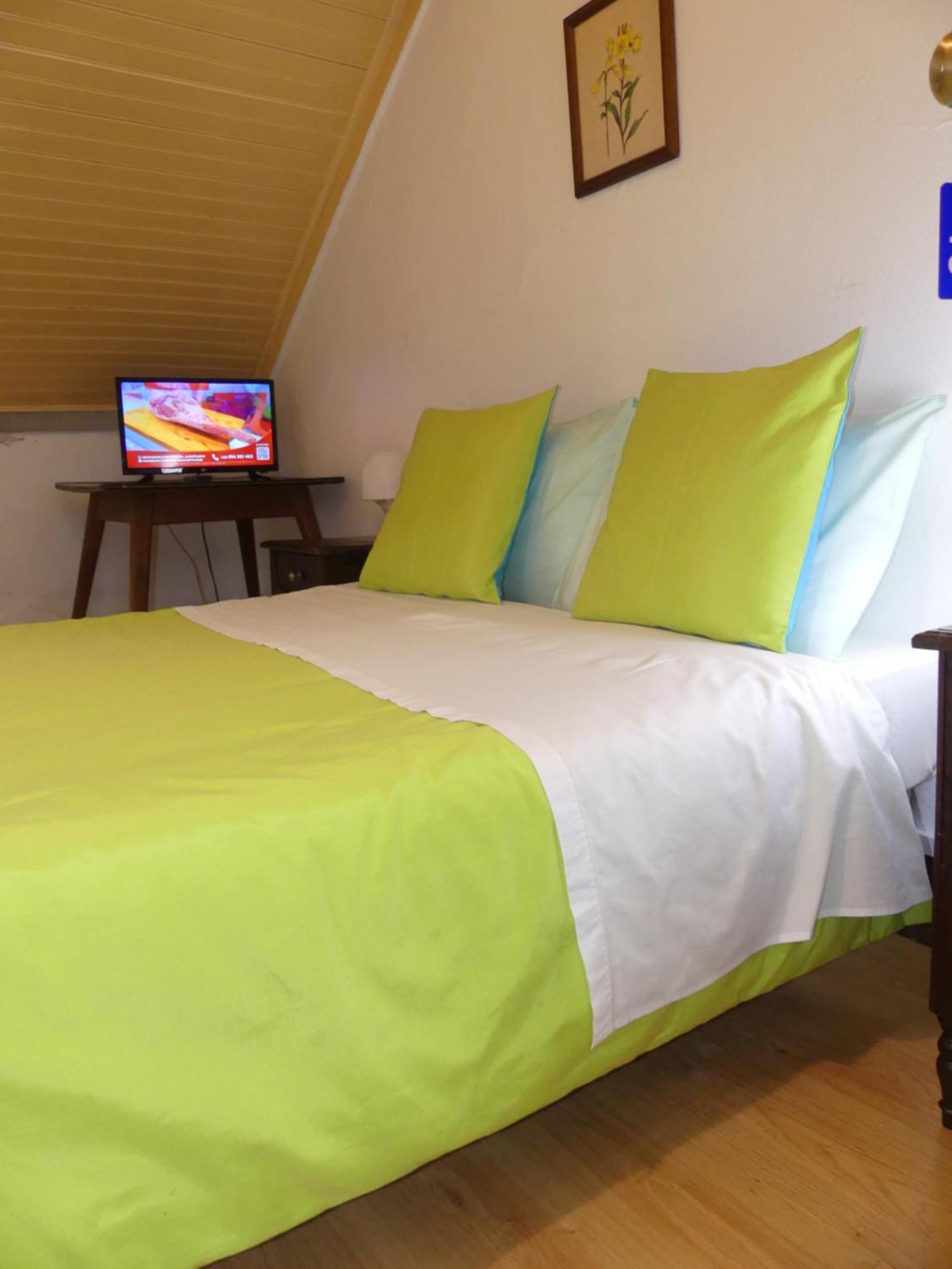 Hotel Pensao Santa Cruz Coimbra Zimmer foto